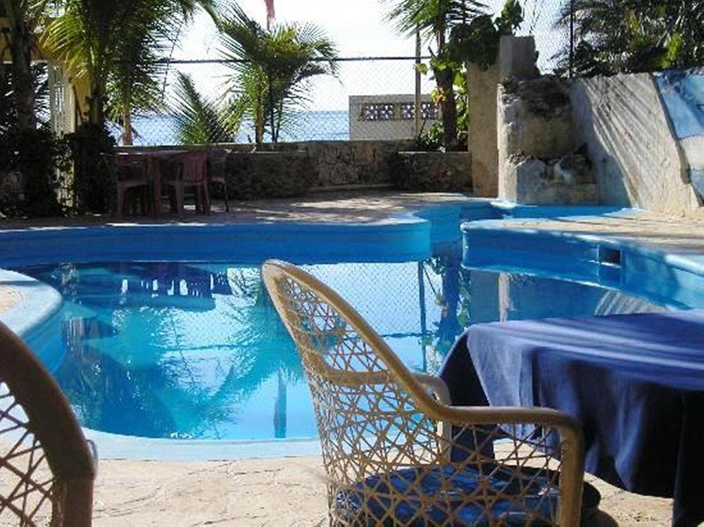 Hotel El Viejo Pirata Boca de Yuma Exteriör bild