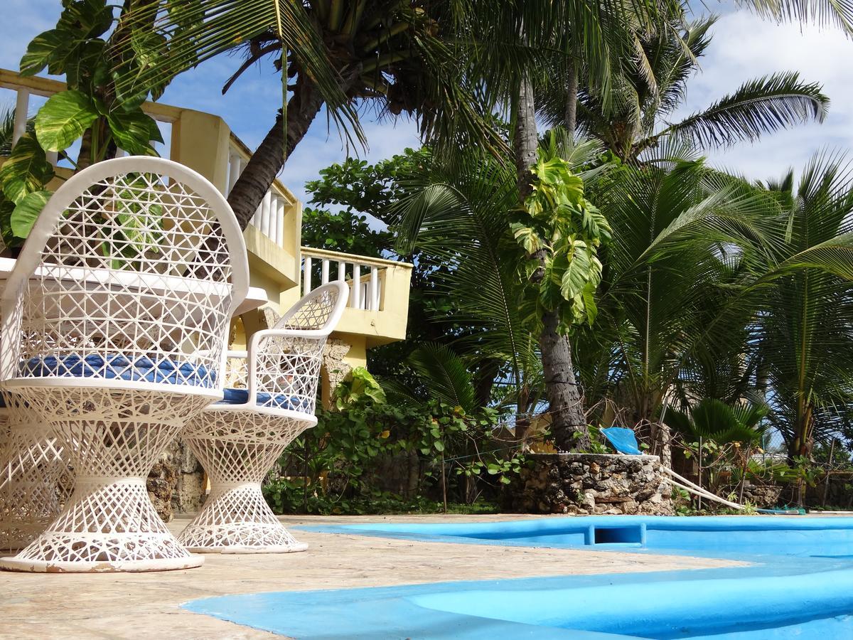 Hotel El Viejo Pirata Boca de Yuma Exteriör bild