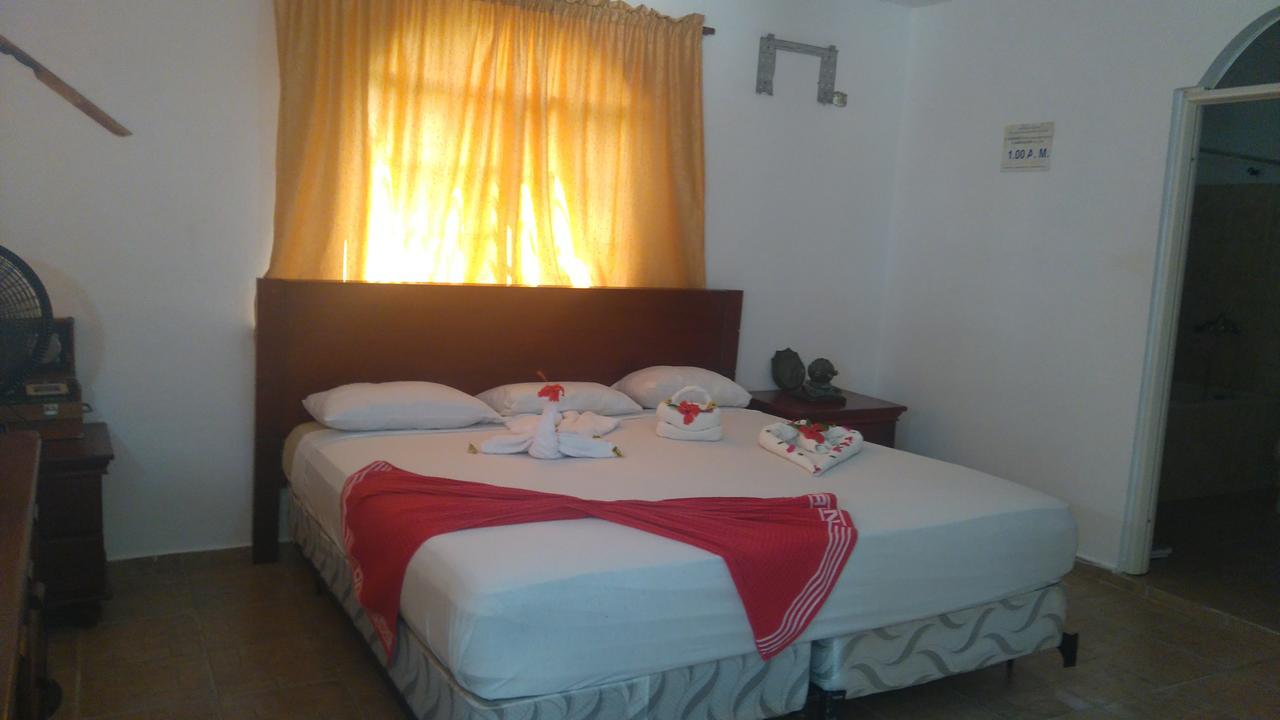 Hotel El Viejo Pirata Boca de Yuma Exteriör bild