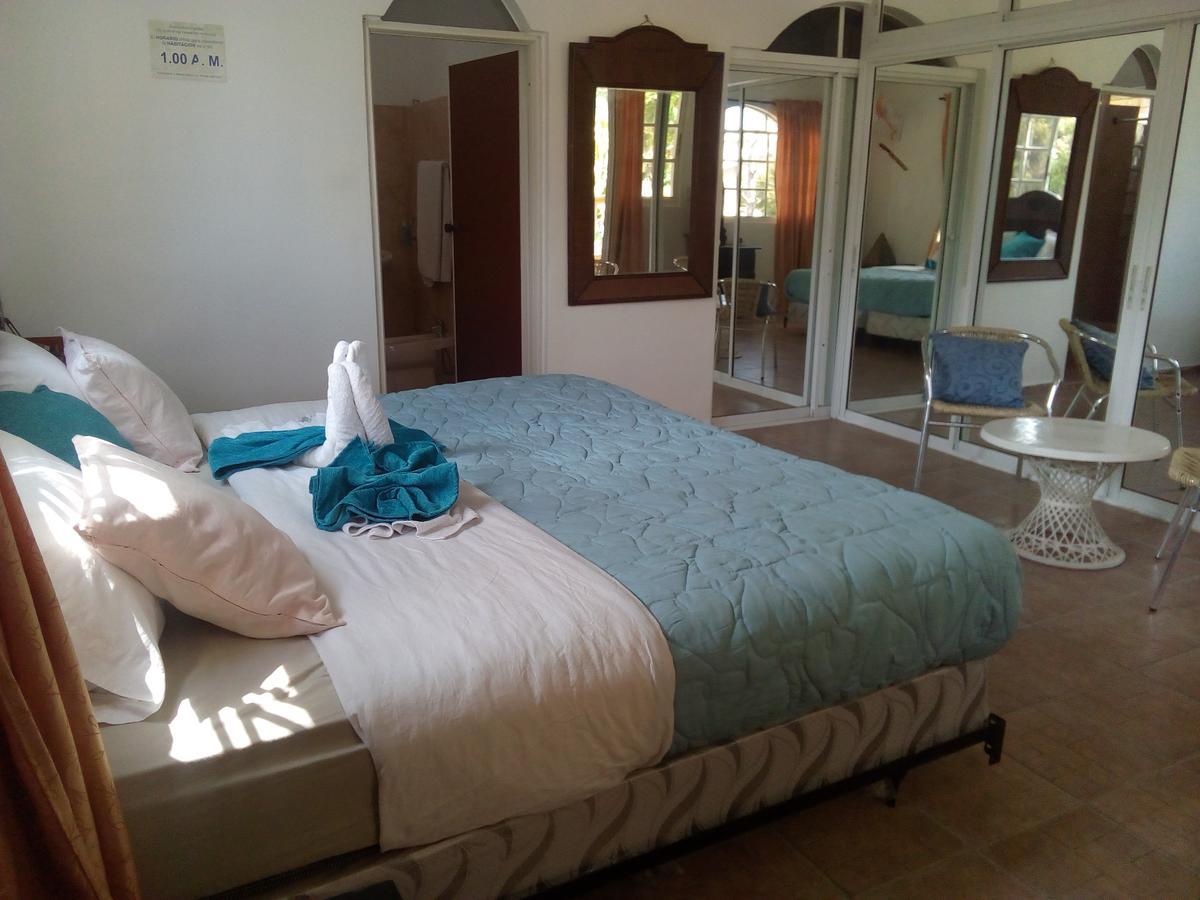 Hotel El Viejo Pirata Boca de Yuma Exteriör bild